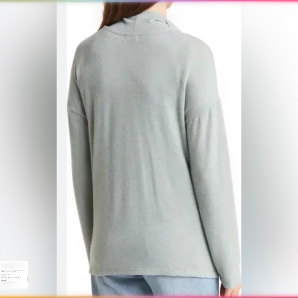 Women's Green Sweater Olivia Sky size medium NWT - Picture 2 of 7